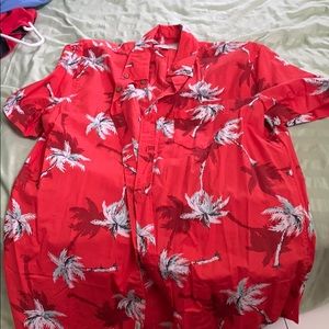 American Eagle half sleeve summer shirt w design